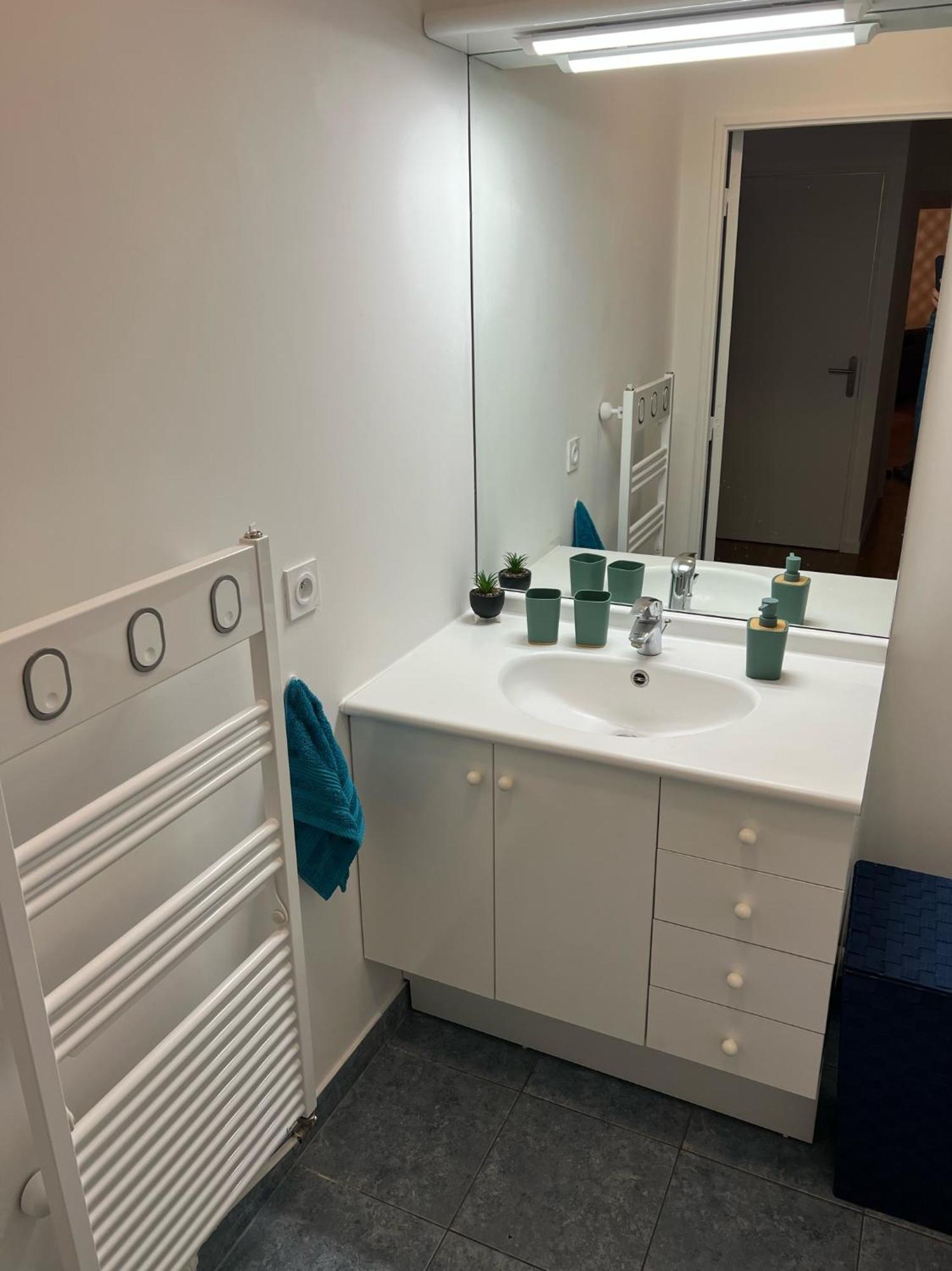 Paris-Montrouge Magnifique Appartement 3 Pieces De 75M2 Avec Parking - Tres Cosy Pour 1 - 8 Personnes Refait A Neuf -Entire Apartment Luxurious And Warm -Montrouge Paris 14Eme - Proche Aeroport Orly Parc Expositions Porte De Versailles Free Wifi Grat 外观 照片