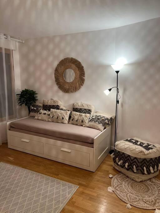 Paris-Montrouge Magnifique Appartement 3 Pieces De 75M2 Avec Parking - Tres Cosy Pour 1 - 8 Personnes Refait A Neuf -Entire Apartment Luxurious And Warm -Montrouge Paris 14Eme - Proche Aeroport Orly Parc Expositions Porte De Versailles Free Wifi Grat 外观 照片